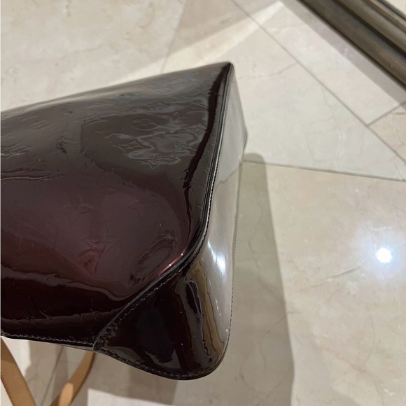 Louise vitton - Picture 3 of 6